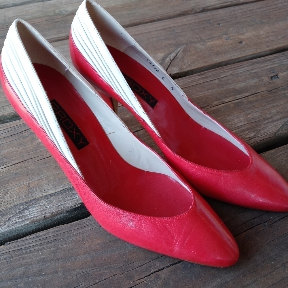 Proxy women's red white leather 4" heel pumps. Sz 8M. 43pm